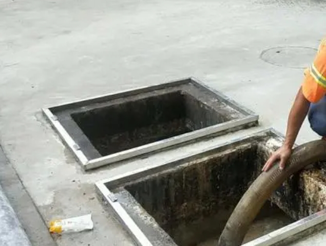 木棠镇化粪池清理